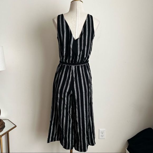 GAP Striped Wide Leg Cropped Jumpsuit - Picture 5 of 5